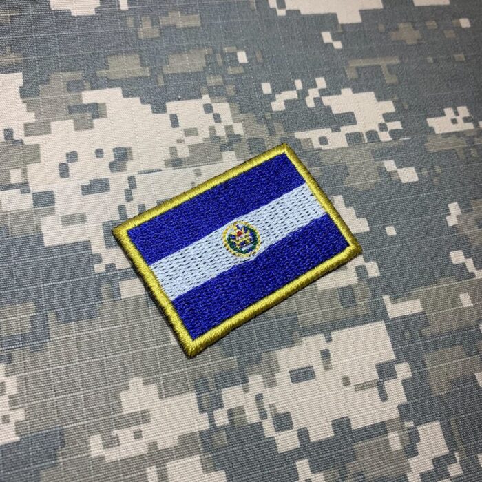 El Salvador Bandeira Bordada Termocolante 5,7×3,8 cm. - Image 2