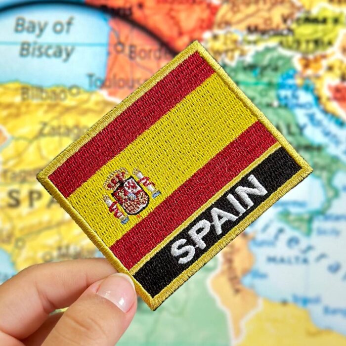 BP0084N-001 Bandeira Espanha Patch Bordado 7,5x6,3cm - Image 2