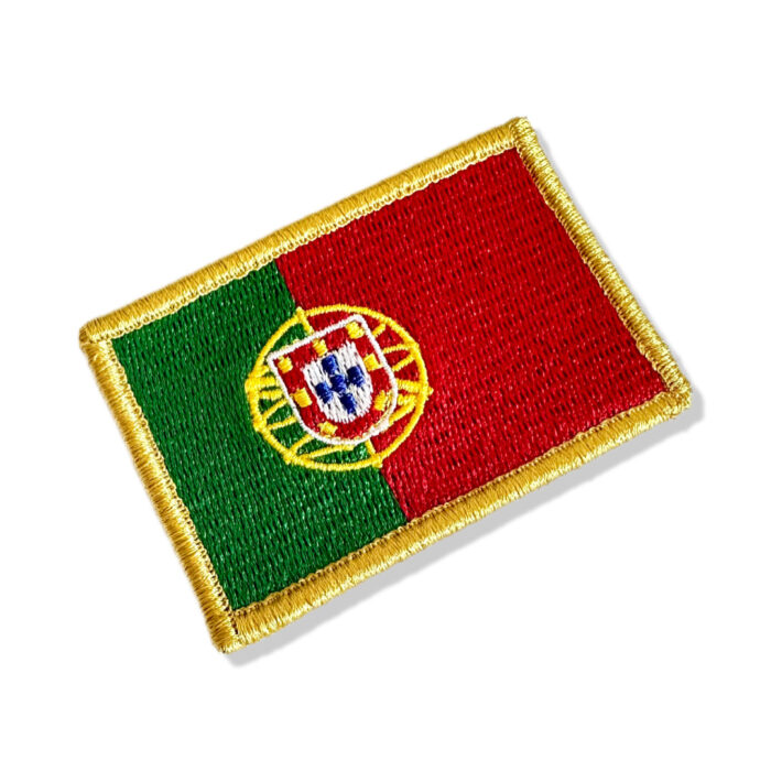 BP0071-001 Bandeira Portugal Bordada 7,5x5cm - Image 3