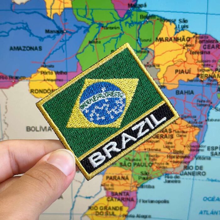 BP0403N-011 Bandeira Brasil Patch Bordado 5,7x4,8cm - Image 2