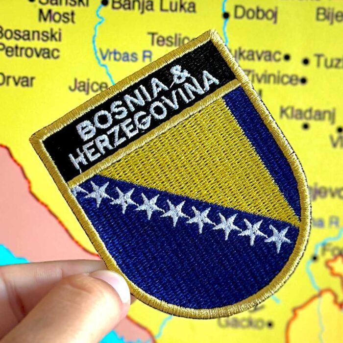 BP0438E-001 Bandeira Bósnia Herzegovina Patch Bordado 6,8x8,0 - Imagem 2