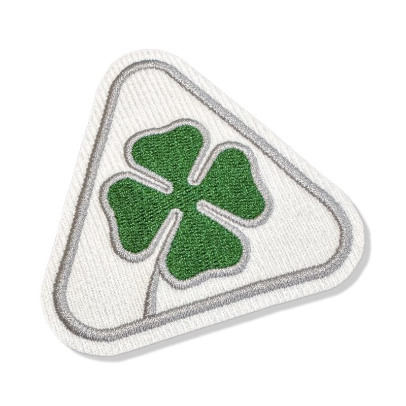 CAR071-001 Quadrifólio Patch Bordado 7,6x7,6cm