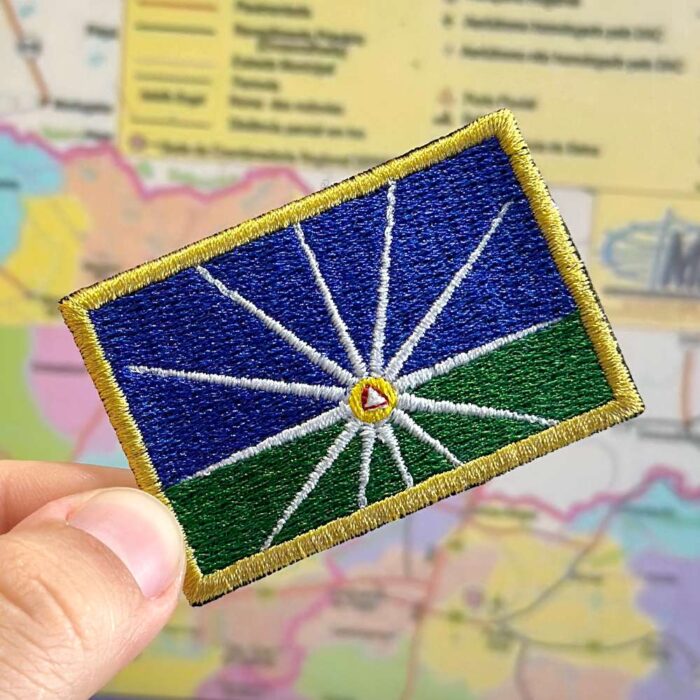 BC0011-011 Bandeira Uberlândia MG Patch Bordado 5,7x3,8cm - Imagem 3