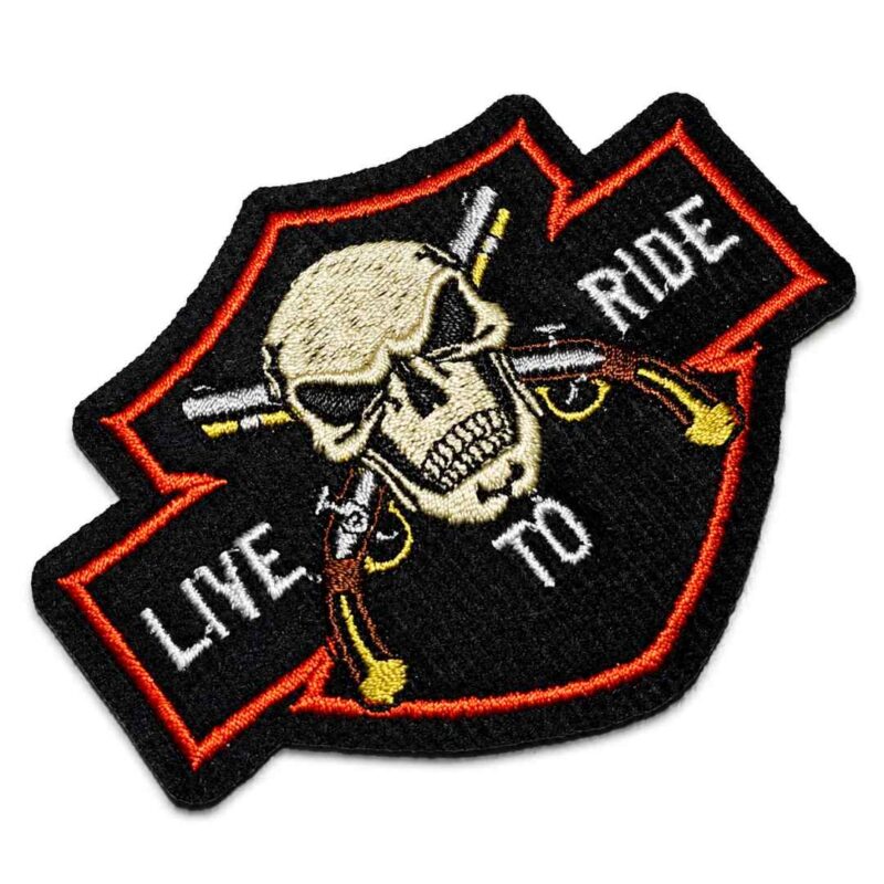 MOT138-090A Patch Bordado Caveira Motoqueiro 8,5x6,8cm