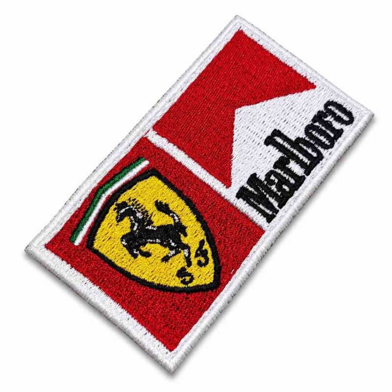 CAR037-090A Ferrari Patch Bordado 8,7x4,8cm