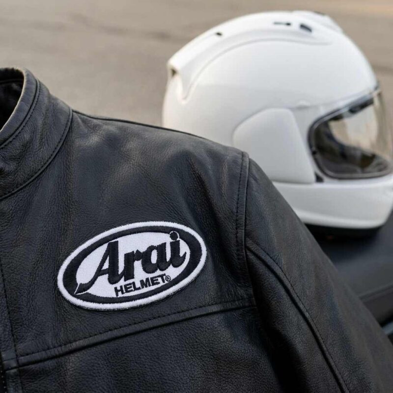 MOT092-095A Arai jaqueta preta 98×50