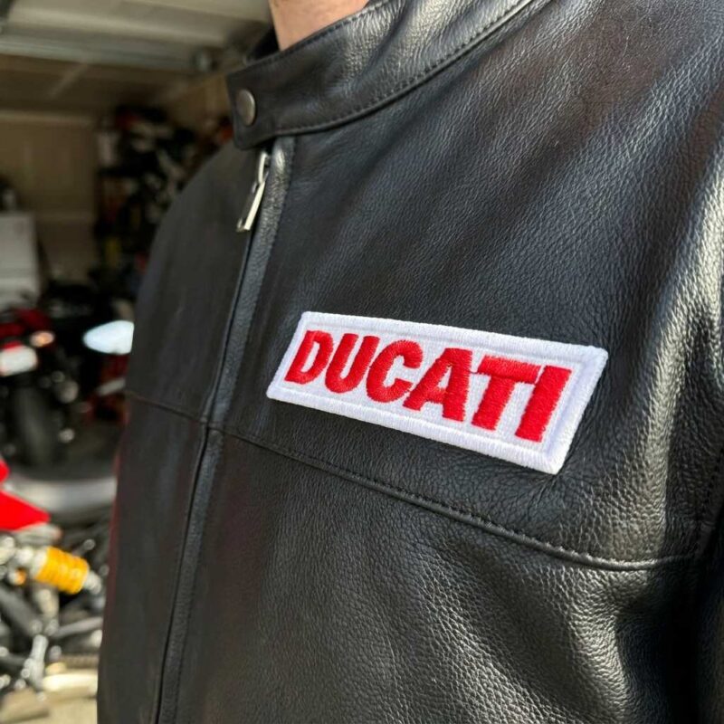 MOT128-080A Ducati jaqueta preta 80×20