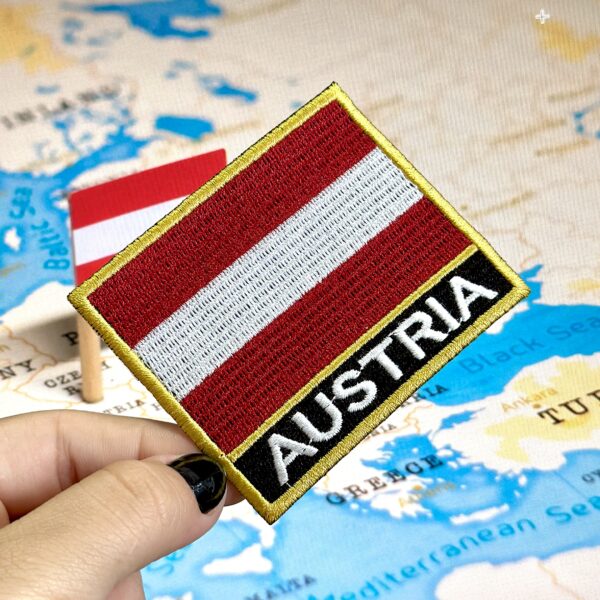 BP0003N-001 Bandeira Austria Patch Bordado 7,5x6,3cm - Image 2