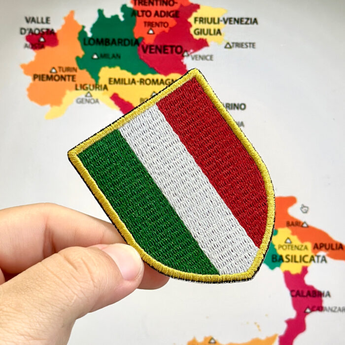 TP0C211-001 Italy Shield Embroidered Flag Patch 2,6″x1,96″ - Image 4