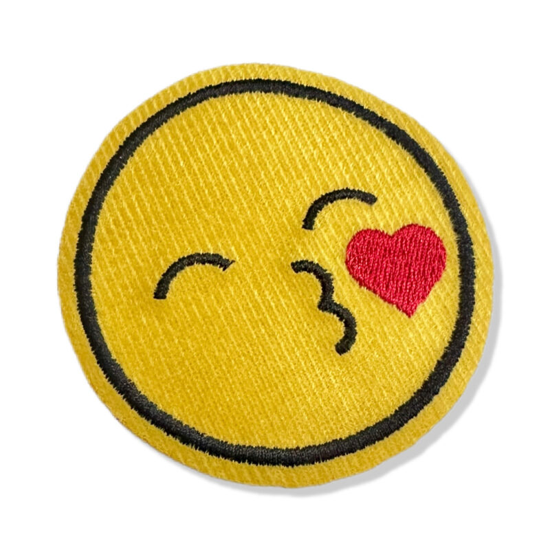 V0051-001 Kissy Face Embroidered Patch 2.25"x2.68"