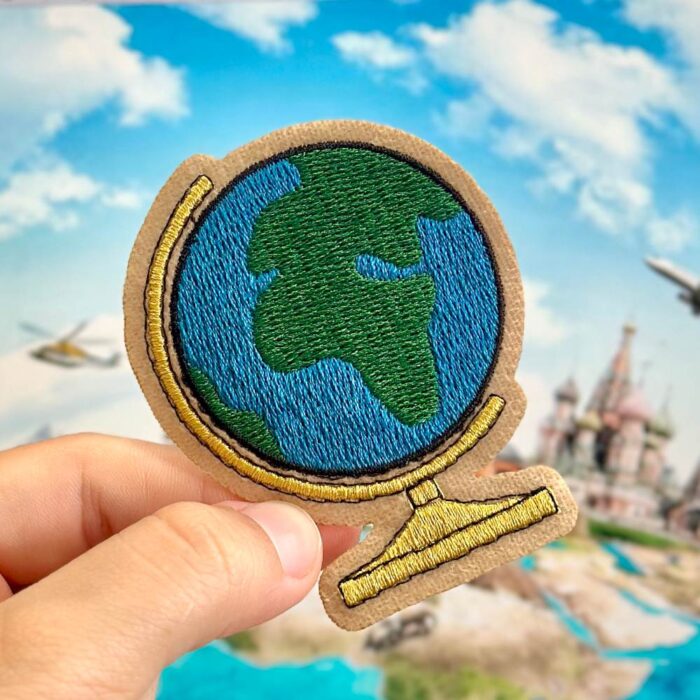 V0043-001 Terrestrial Globe Patch Bordado 7,8x6,0cm - Image 2